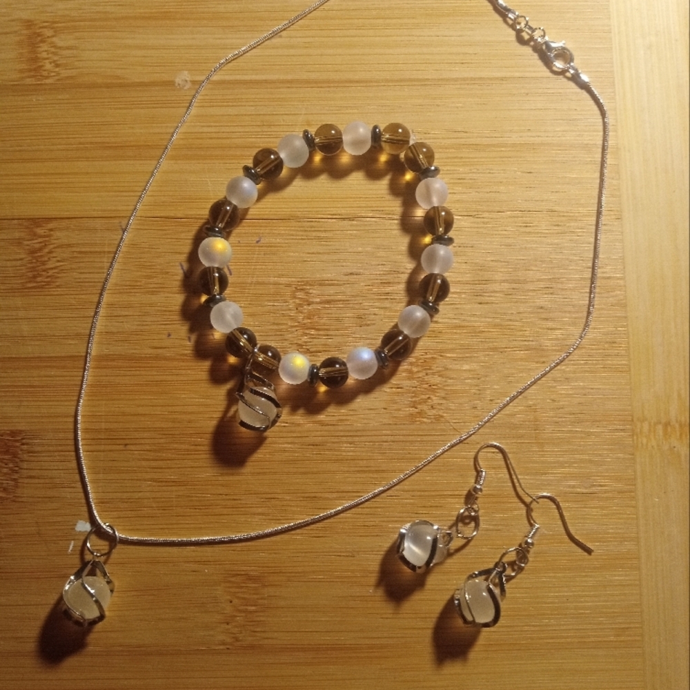 Elegant Beaded Bracelet and Jewelry Set